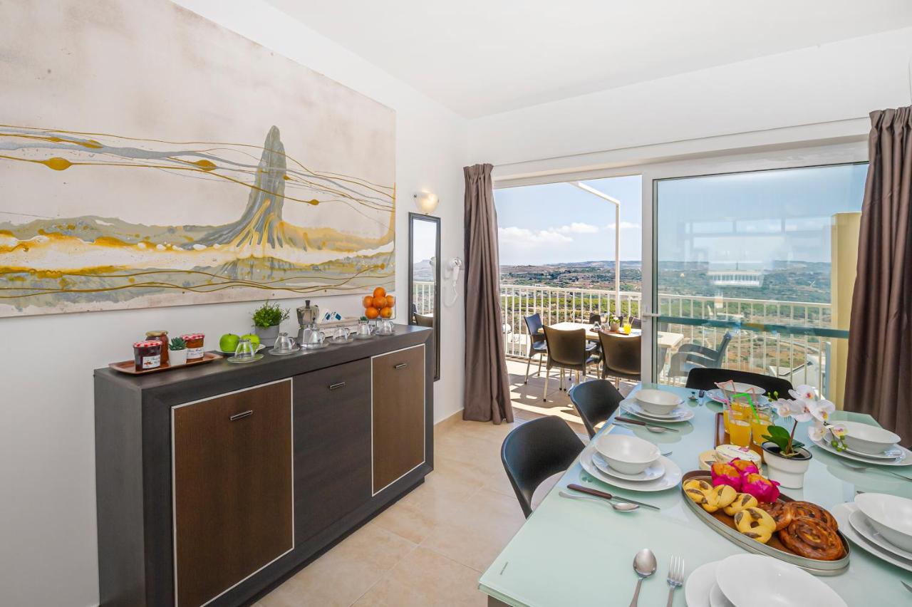 Summer Breeze Penthouse With Private Hot Tub & Terrace With Panoramic Views, By Getawaysmalta Mellieħa Exterior foto