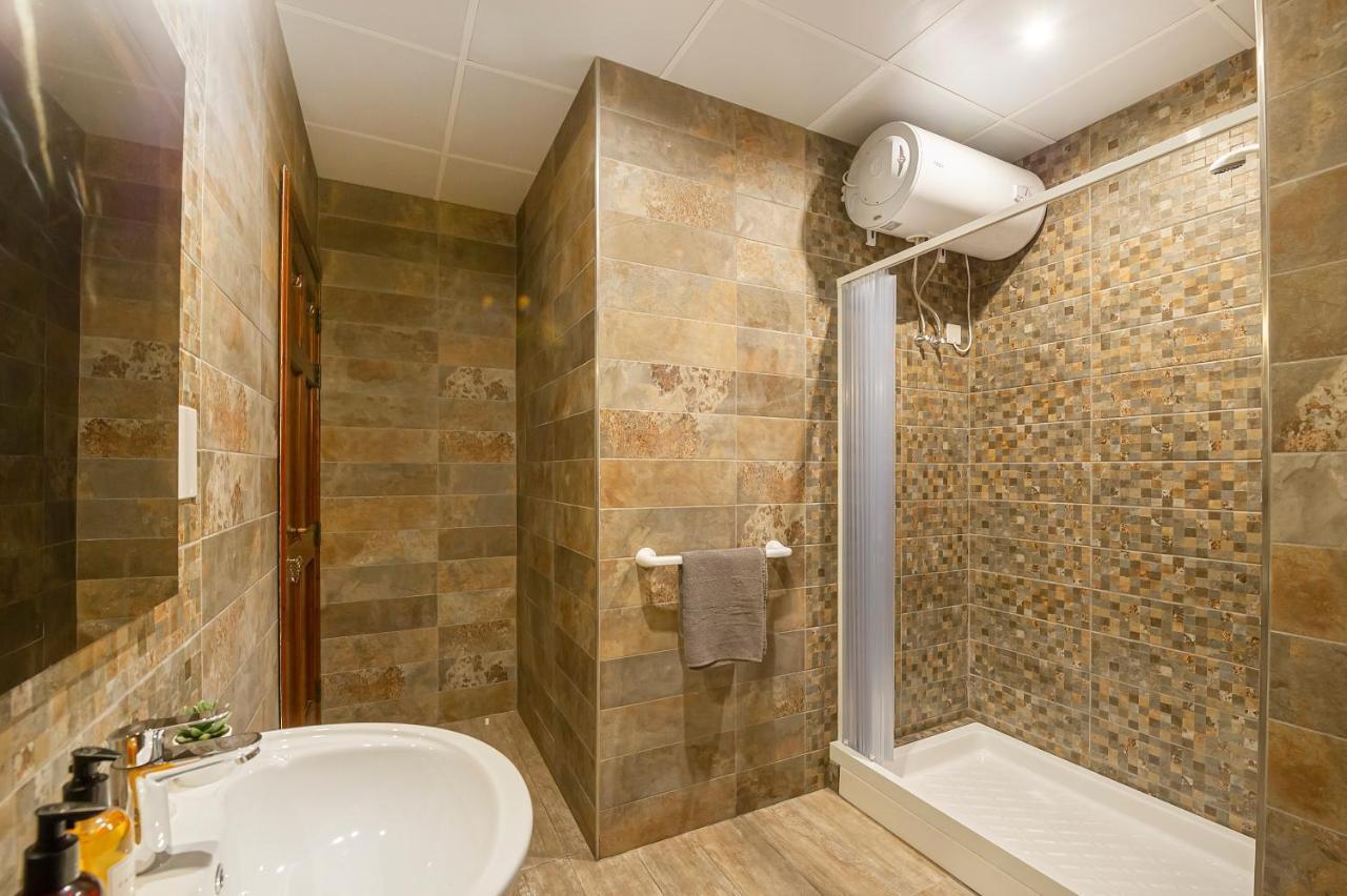Summer Breeze Penthouse With Private Hot Tub & Terrace With Panoramic Views, By Getawaysmalta Mellieħa Exterior foto
